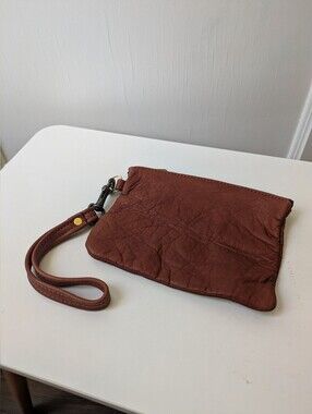 Leather Wristlet Pouch in Distressed Brown